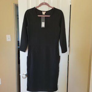 Woman Yelete, Black dress, large (runs small)